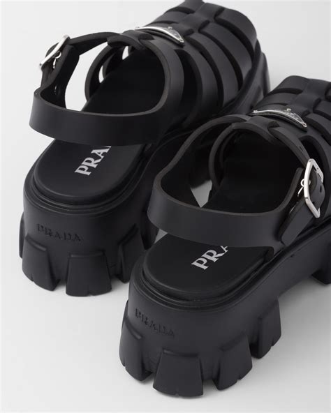 prada foam rubber sandals outfit.